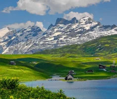 photo-1527668752968-14dc70a27c95